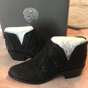 Vince Canute Black booties sz 8.5